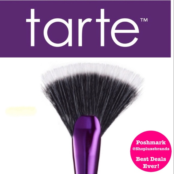 tarte Other - Tarte Rainforest of the Sea Highlighting Fan Brush